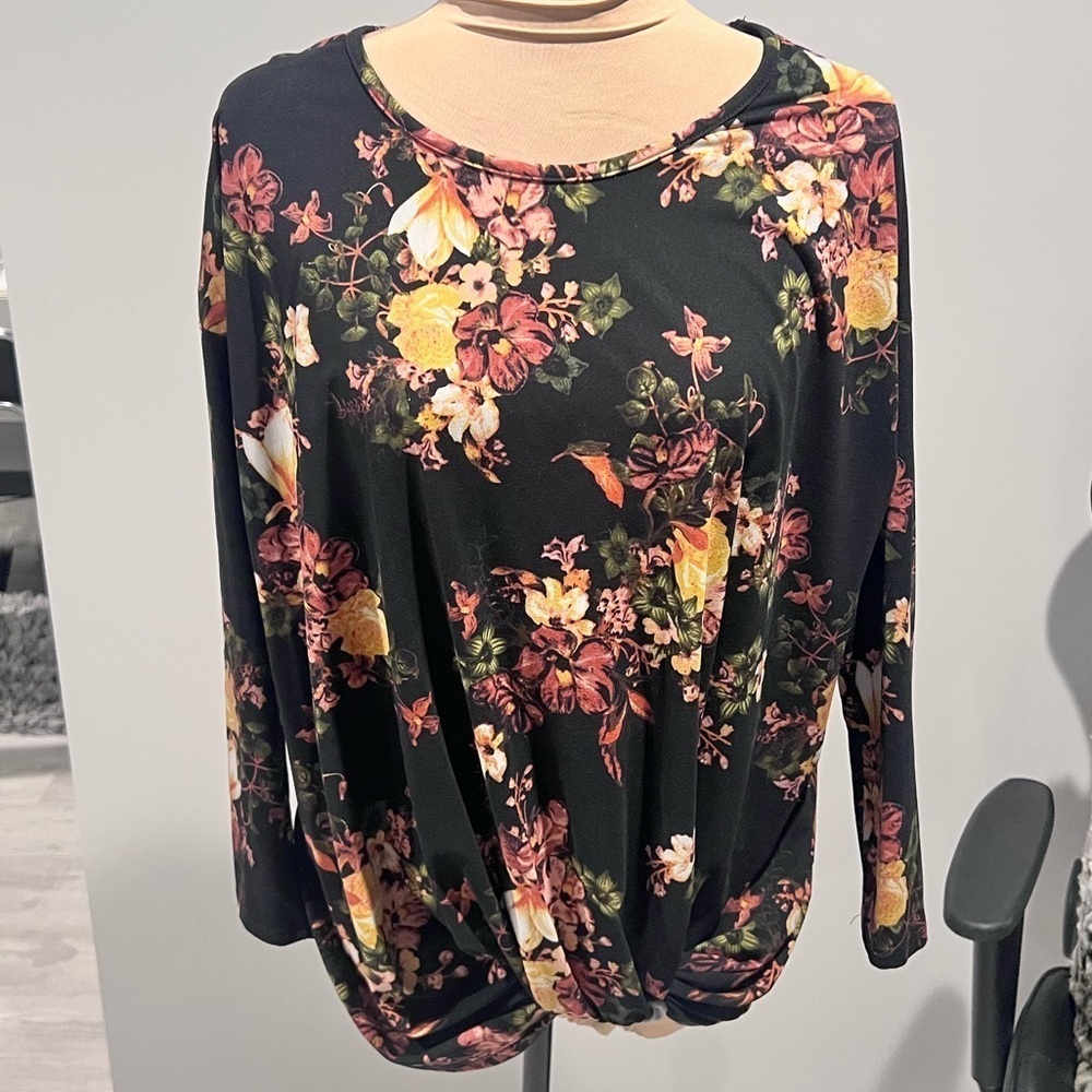 Black Floral Ruched Tunic Top | Fall Boho Blouse